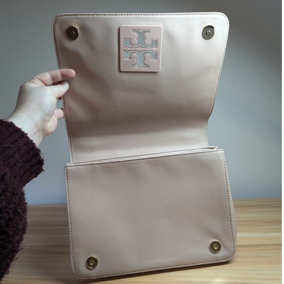Tory Burch Britten Large Adjustable Leather Shoulder Purse Leather Light Pink - Picture 10 of 13